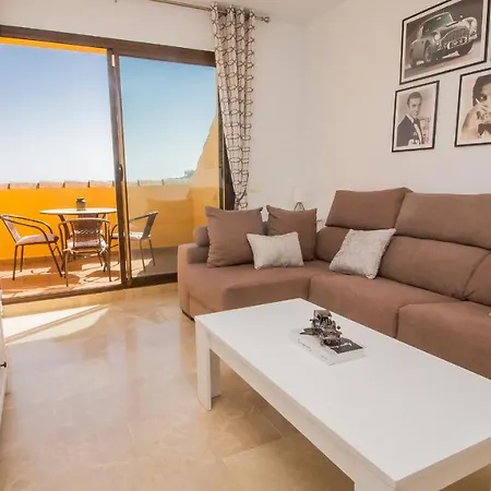 Duquesa Village 9,32,31 Apartment