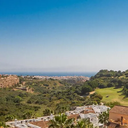 Duquesa Village 9,32,31 Apartment